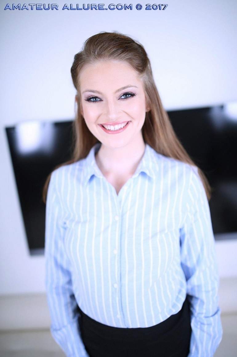 Майя Кендрик feet