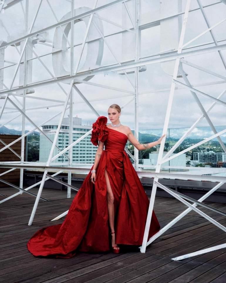 Фото: Кара Делевинь из социальных сетей