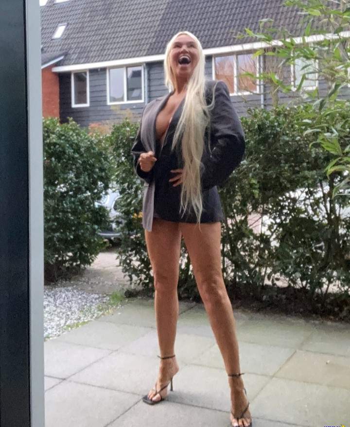 Марина ван дер Клифт - не поднимайте глаз!