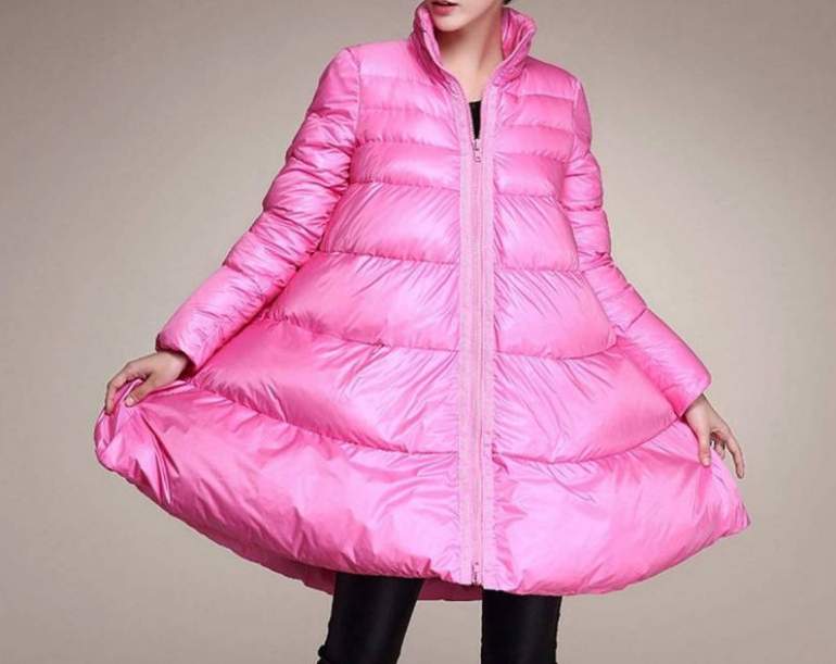 Стиль: Малиновый пуховик - фото идеи