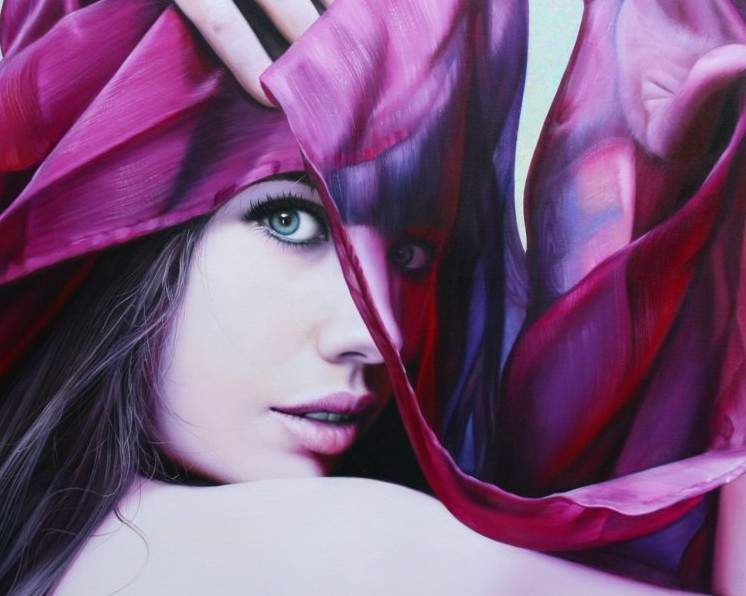 Красивая девушка с аметистовыми очами на фото