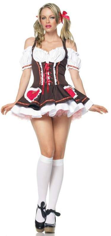 Красивая девушка в государственном костюмчике на фото