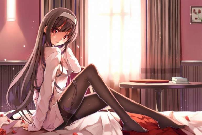 Красивые девушки в чулках - картинки