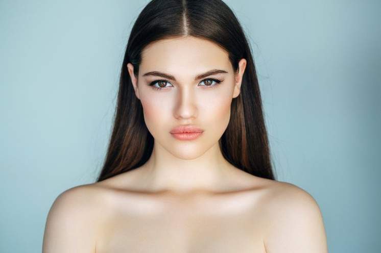 Модели со скулами девицы на фото