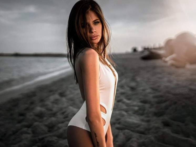 Неутомимые очаровательные женщины на фото