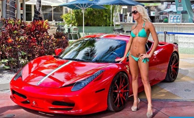 Прекрасные девицы с крутыми тачками на фото