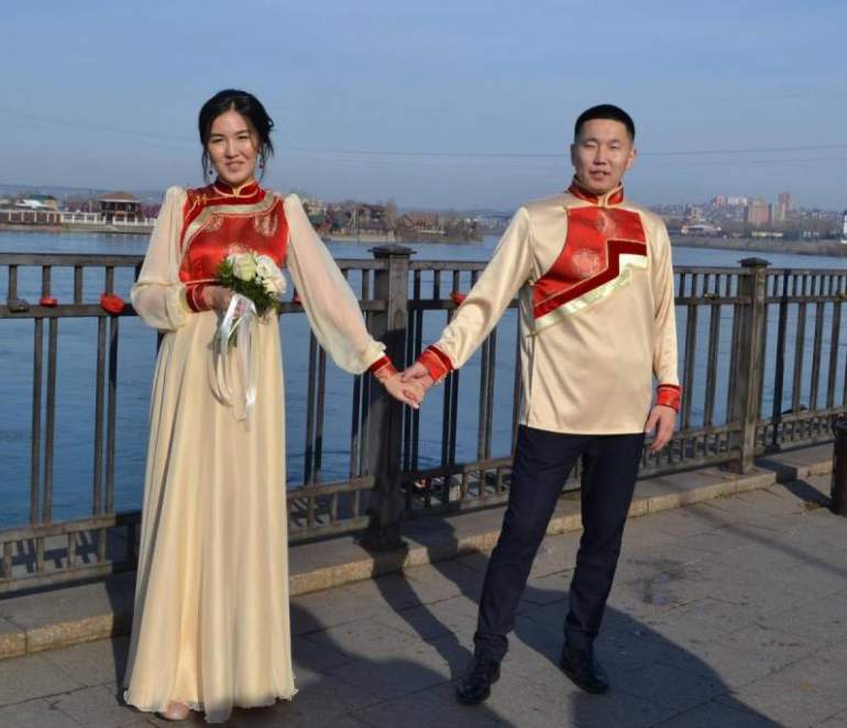 Стиль: Бурятские современные костюмы - фото идеи