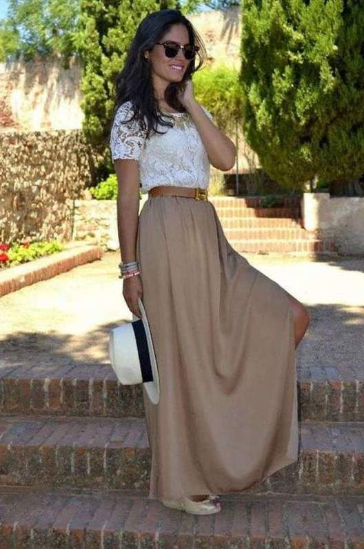 Стиль: Длинное платье цвета кофе с молоком - фото идеи