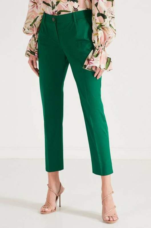 Стиль: Изумрудные брюки - фото идеи