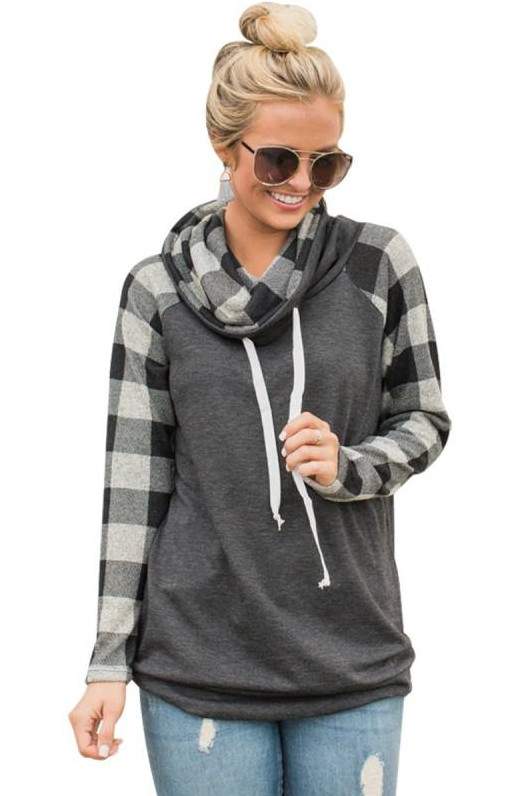 Стиль: Кофта в клетку с капюшоном - фото идеи