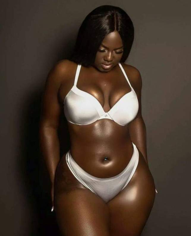 Темнокожие полные очаровательные женщины на фото