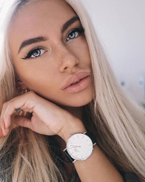 Крисивые очаровательные женщины на фото