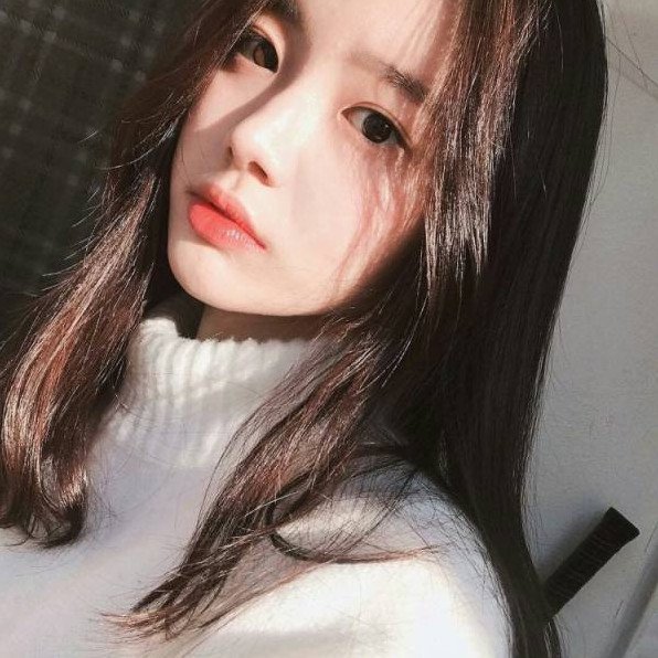 Милые очаровательные женщины азиатки на фото