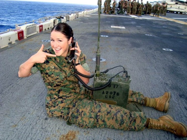 Очаровательные женщины в морской пехоте рф
