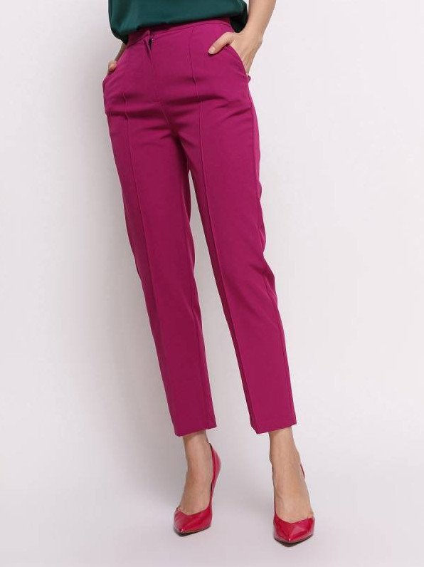 Стиль: Брюки цвета фуксия - фото идеи