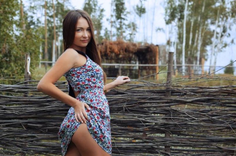 Стиль: Красивые платья на природе - фото идеи