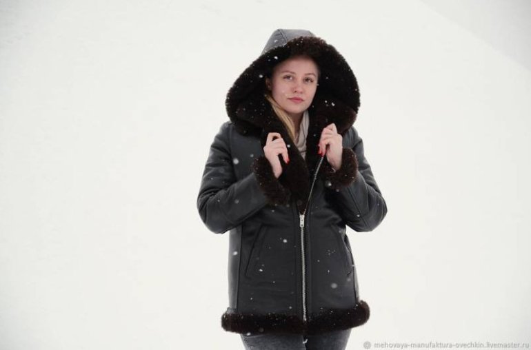 Стиль: Пуховик отделка овчина - фото идеи