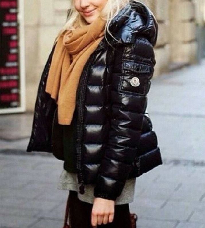 Стиль: Пуховик с кожаными рукавами - фото идеи