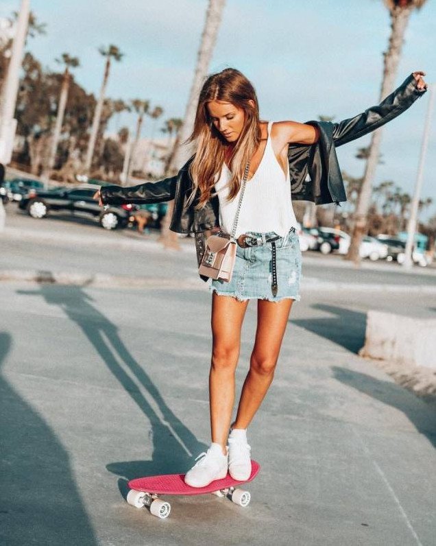 Стиль: Сникерсы шорты - фото идеи