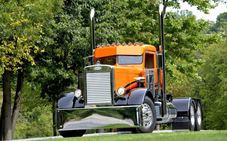 Юмор: Полный обзор на самые пользующиеся популярностью траки Peterbilt и Kenworth