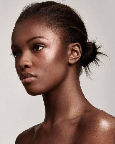 Лицо смуглой милые девушки