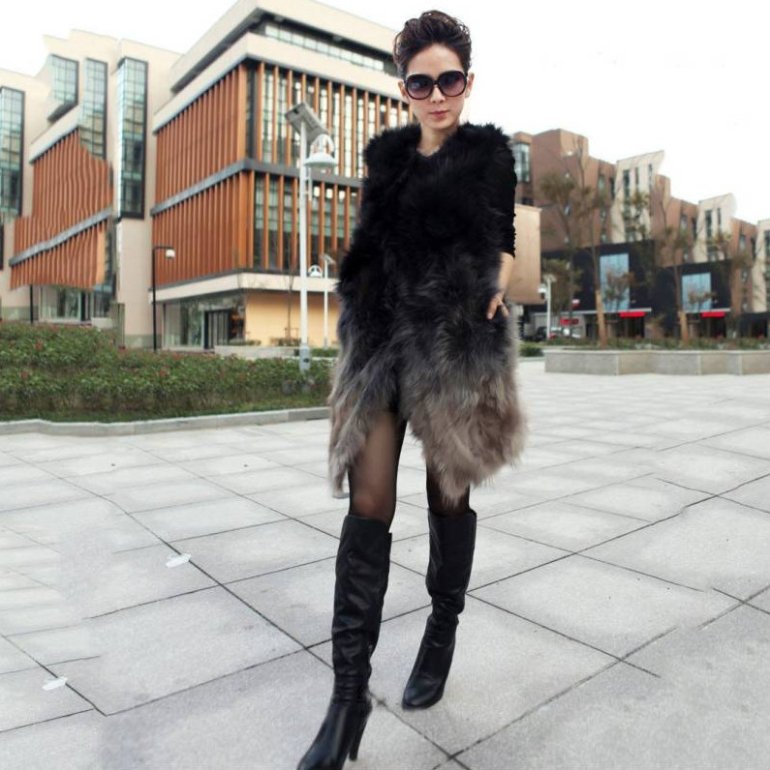 Мода: Удлиненный жилет с мехом