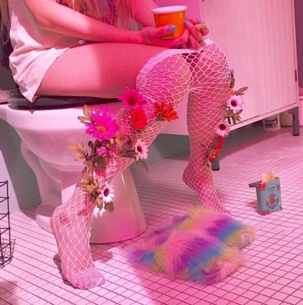 Розовая гламурная девушка ( 32 фото )