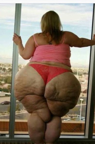 Толстая  целлюлитная  жопа - полные женщины
