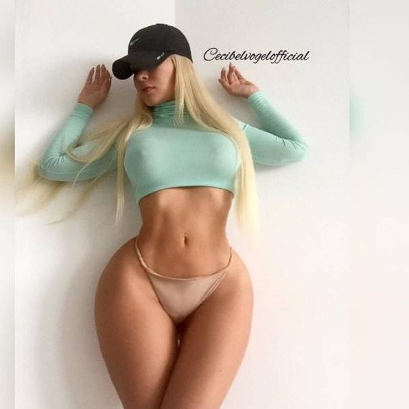 Девушки с узкой талией и широкими бёдрами