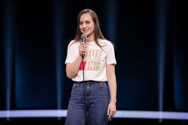 Девушки стендаперы