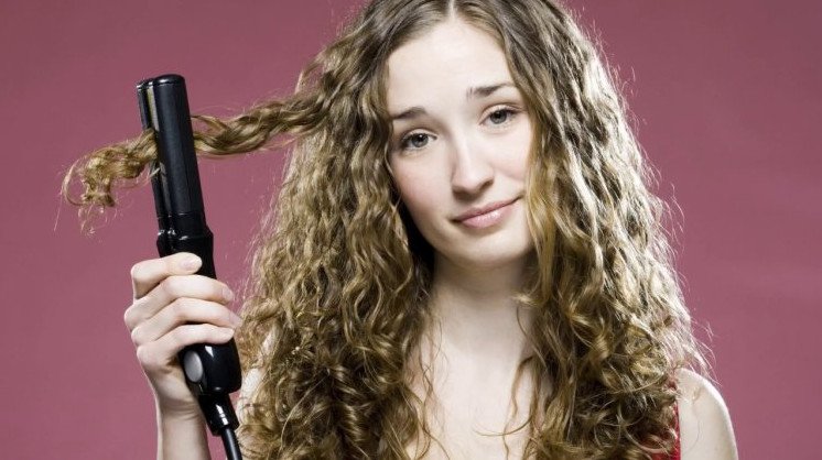 Горячие локоны соблазнительницы – фото