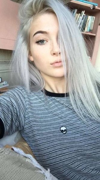 Девушки с серыми волосами ( 42 фото )