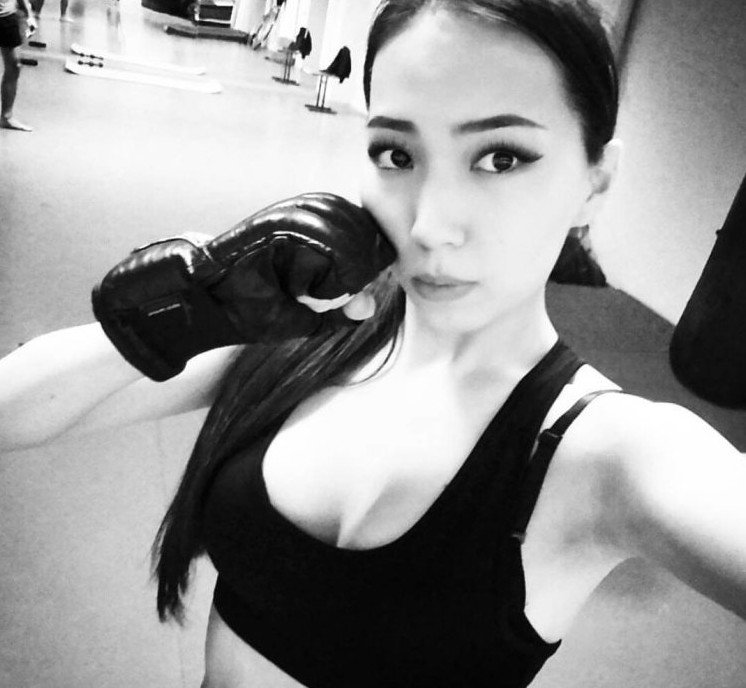 🌸 Девушки Бурятии: Красота и Традиции