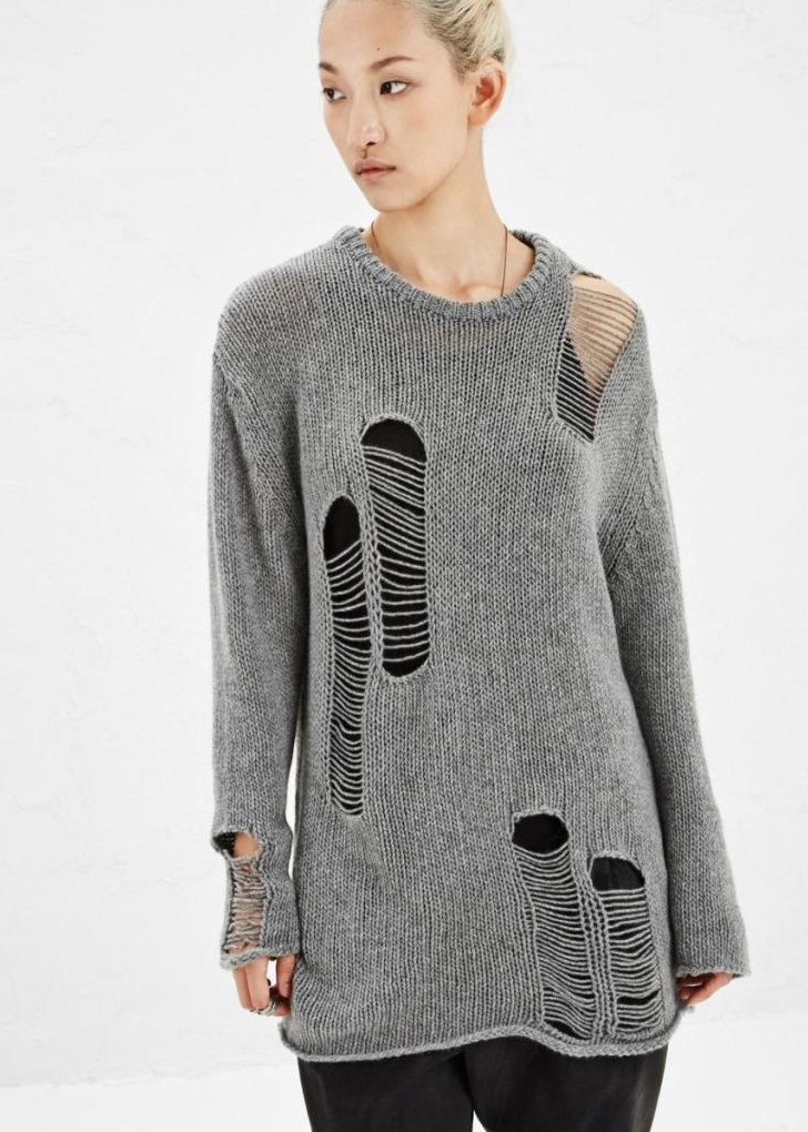 Джемпер с дырками: стильный тренд для вашего гардероба