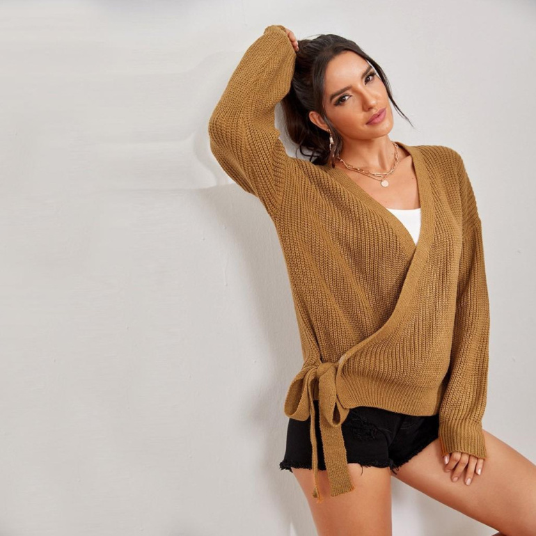 Джемпер с оригинальным дизайном