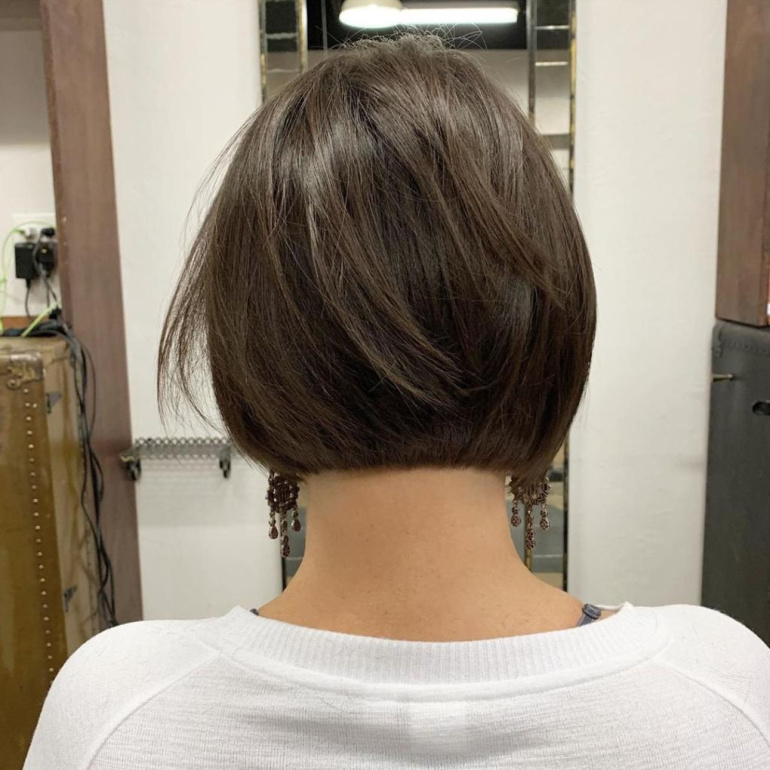 Как выглядит короткое каре сзади