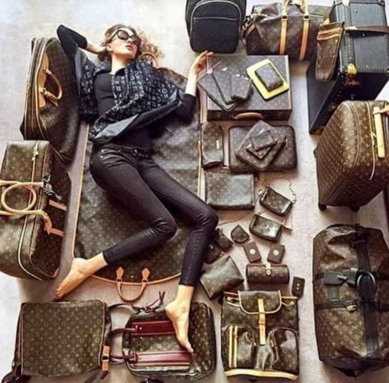 Множество вариантов сумок