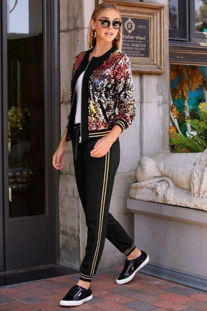 Одежда в стиле Костюм с бомбером