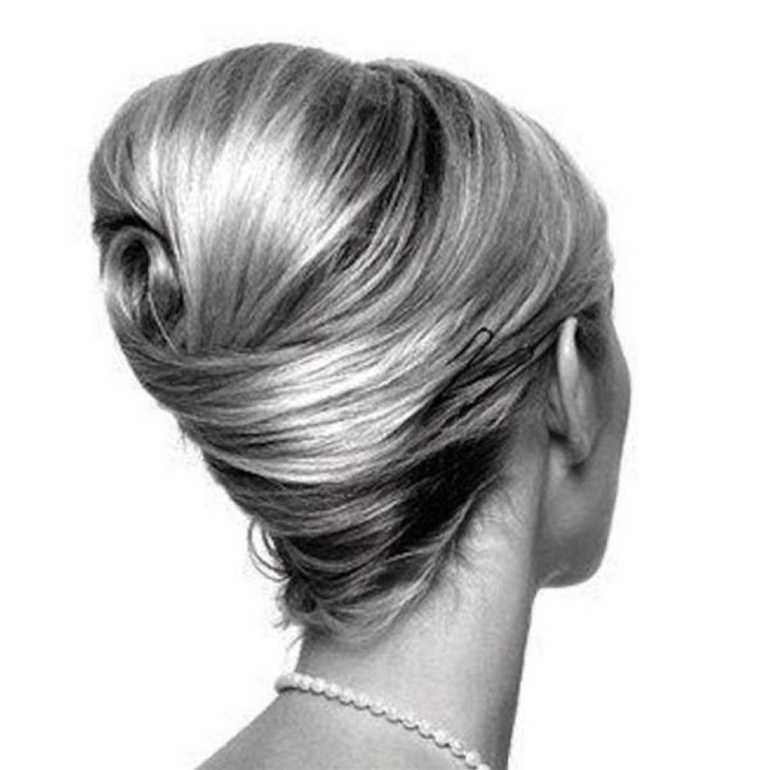 Прическа Ракушка для средних волос