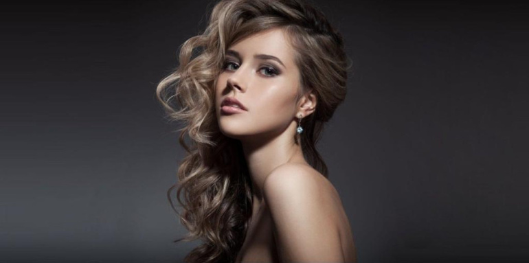 Современные прически для средних волос