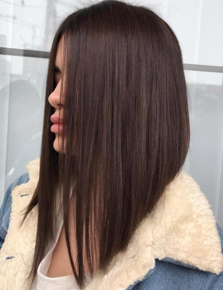 Трендовая прическа боб для длинных волос